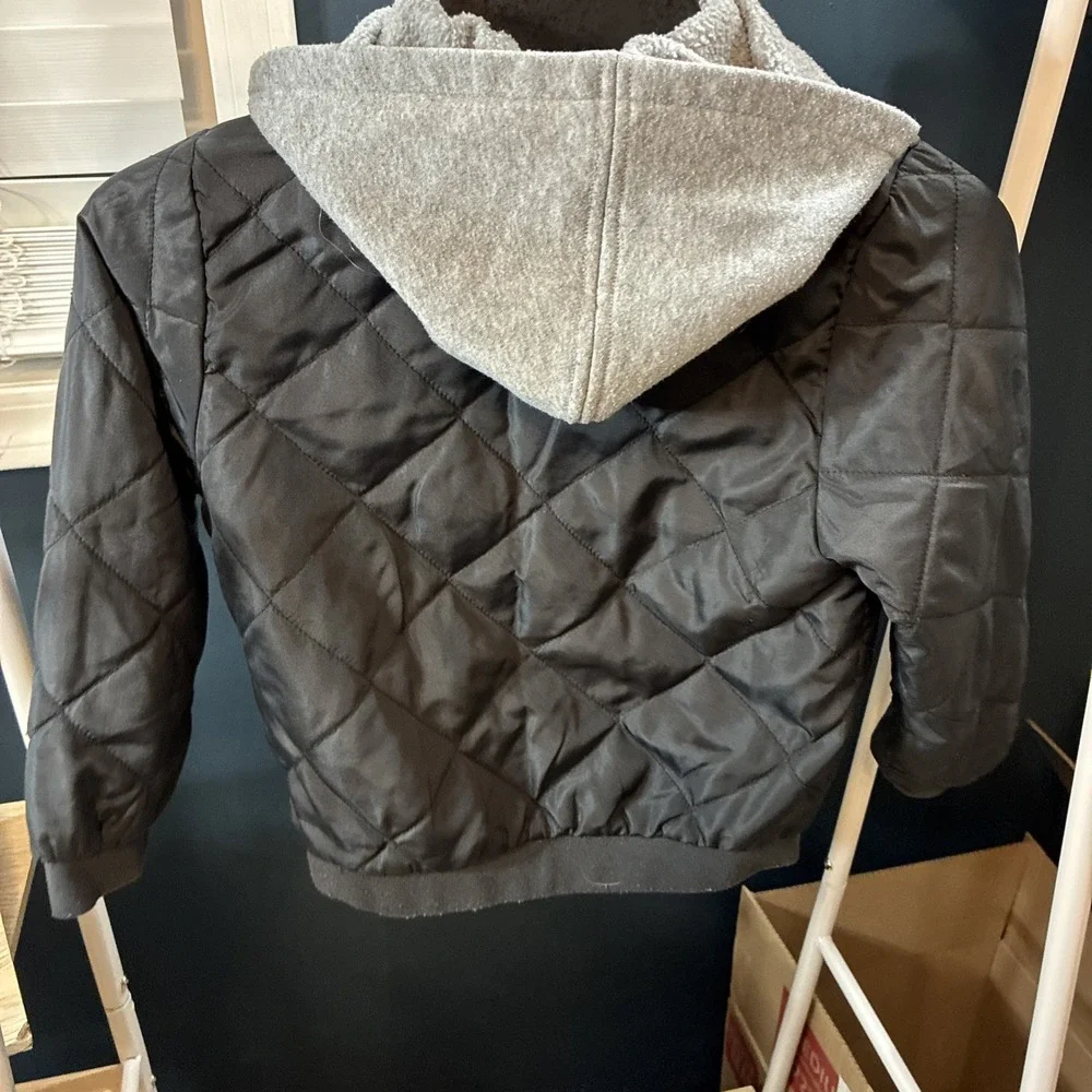 Carter's Boys Black And Grey Winter Jacket Size 6